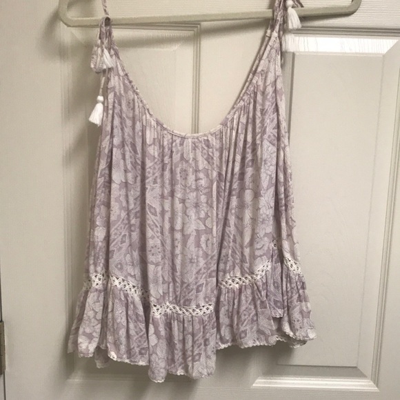 Forever 21 cold shoulder crop - Picture 3 of 3